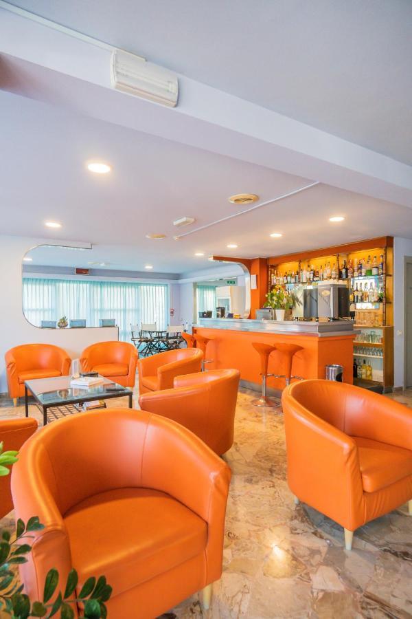 Hotel Mirage ベラーリア・イジェア・マリーナ エクステリア 写真