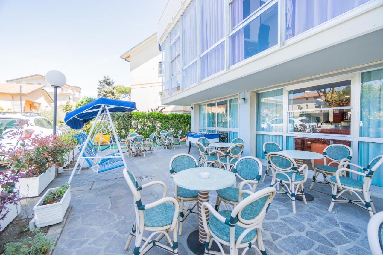 Hotel Mirage ベラーリア・イジェア・マリーナ エクステリア 写真
