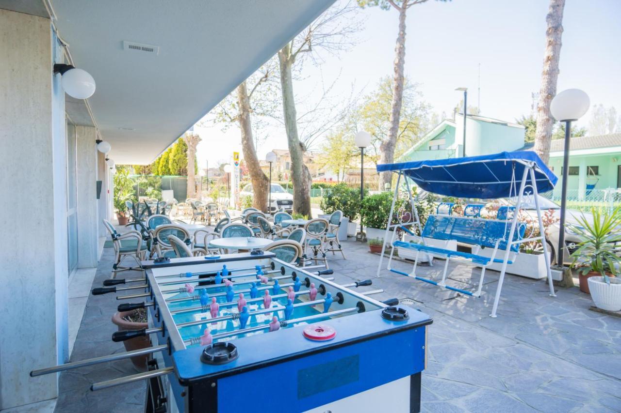 Hotel Mirage ベラーリア・イジェア・マリーナ エクステリア 写真