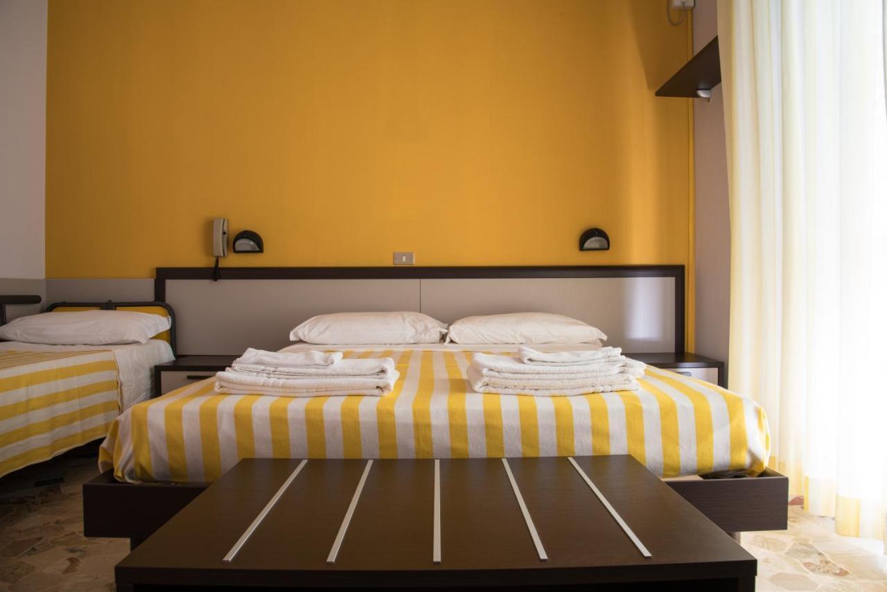 Hotel Mirage ベラーリア・イジェア・マリーナ 部屋 写真